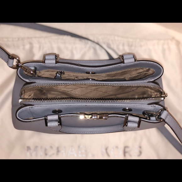 Michael Kors Light Blue Satchel Purse. - Picture 3 of 3